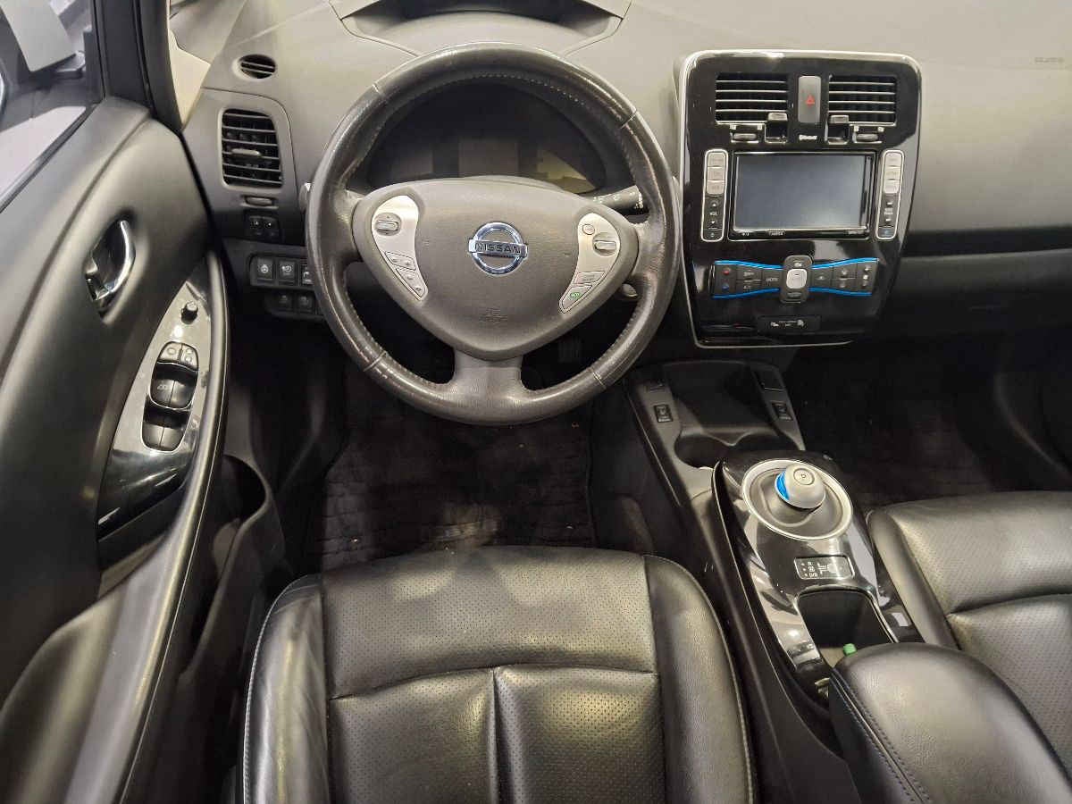 2017 Nissan LEAF 5p Electrico 30 kwh/90 kw