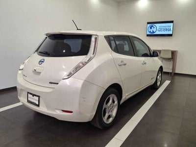 2017 Nissan LEAF 5p Electrico 30 kwh/90 kw