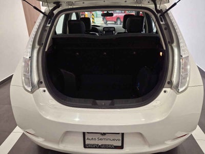 2017 Nissan LEAF 5p Electrico 24 kwh/90 kw