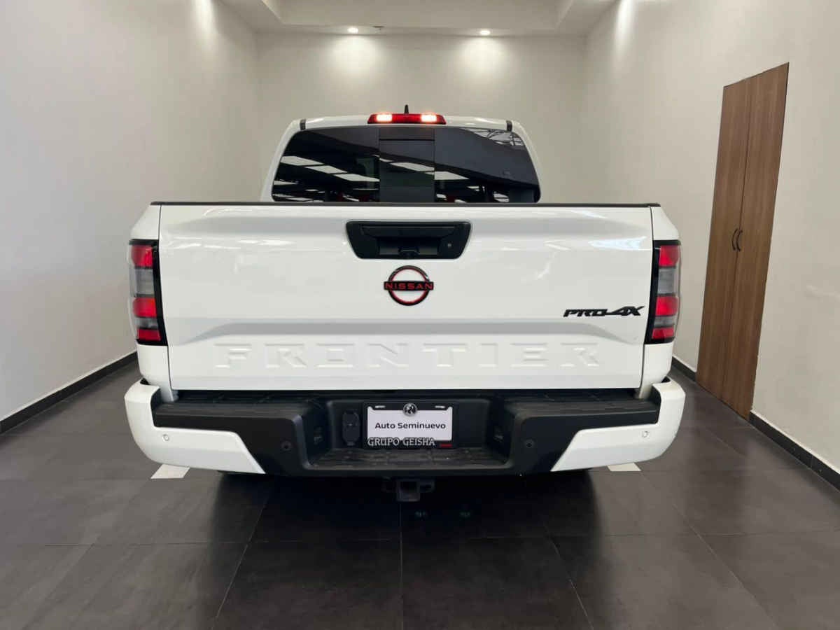 2024 Nissan Frontier 4p Pro-4X V6/3.8 Aut 4x4