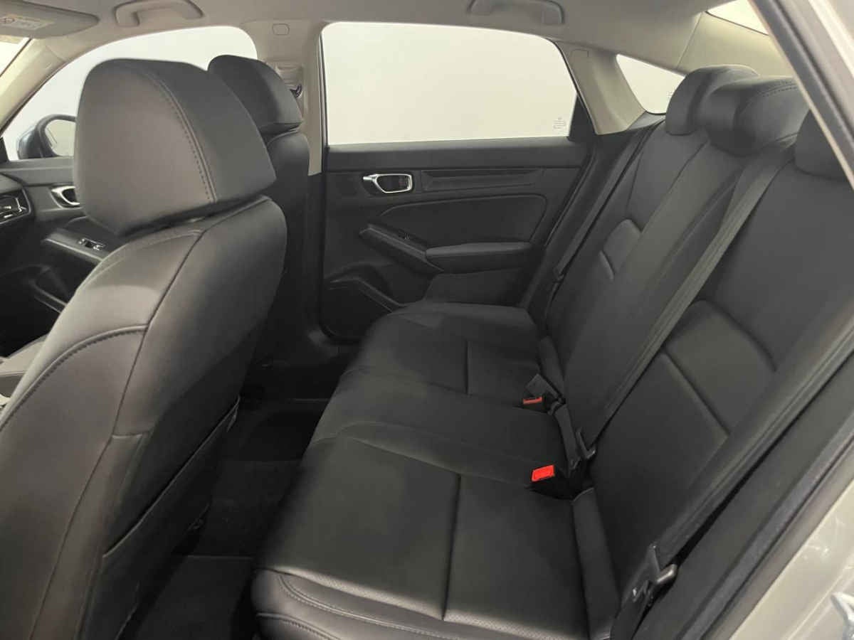 2025 Honda Civic 4p i-Style L4/2.0 Aut