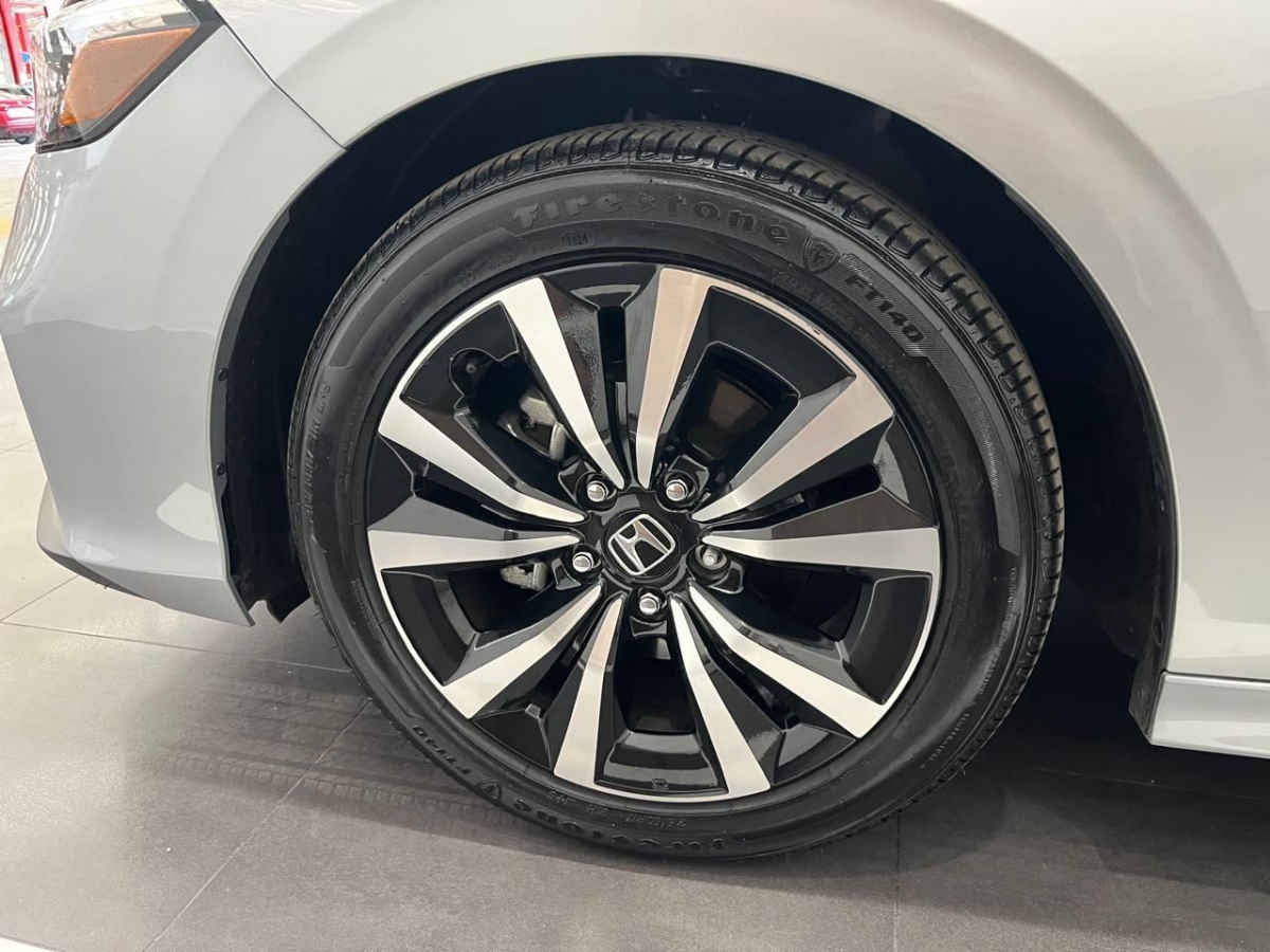 2025 Honda Civic 4p i-Style L4/2.0 Aut