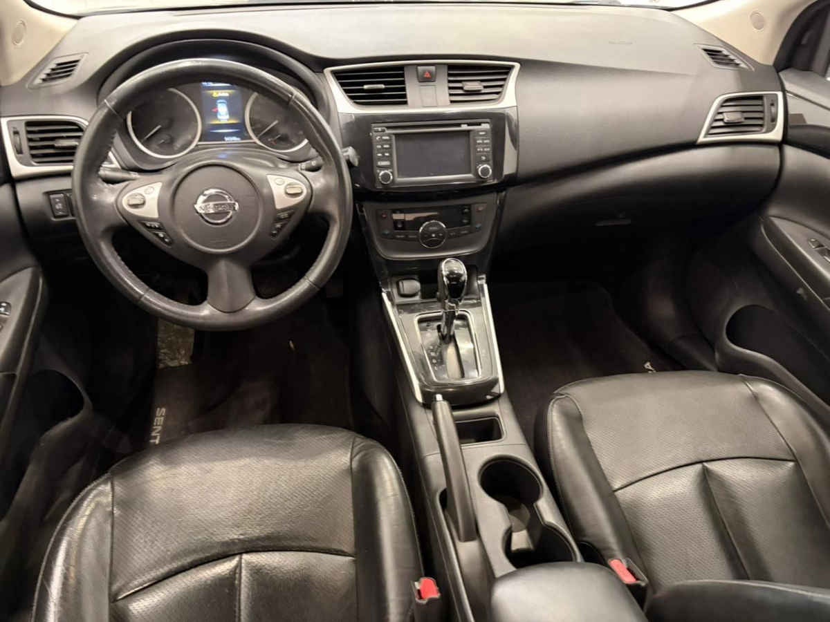 2017 Nissan Sentra 4p Exclusive L4/1.8 Aut Nave