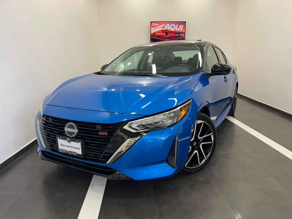2025 Nissan Sentra 4p SR Platinum Bi-tono L4/2.0 Aut