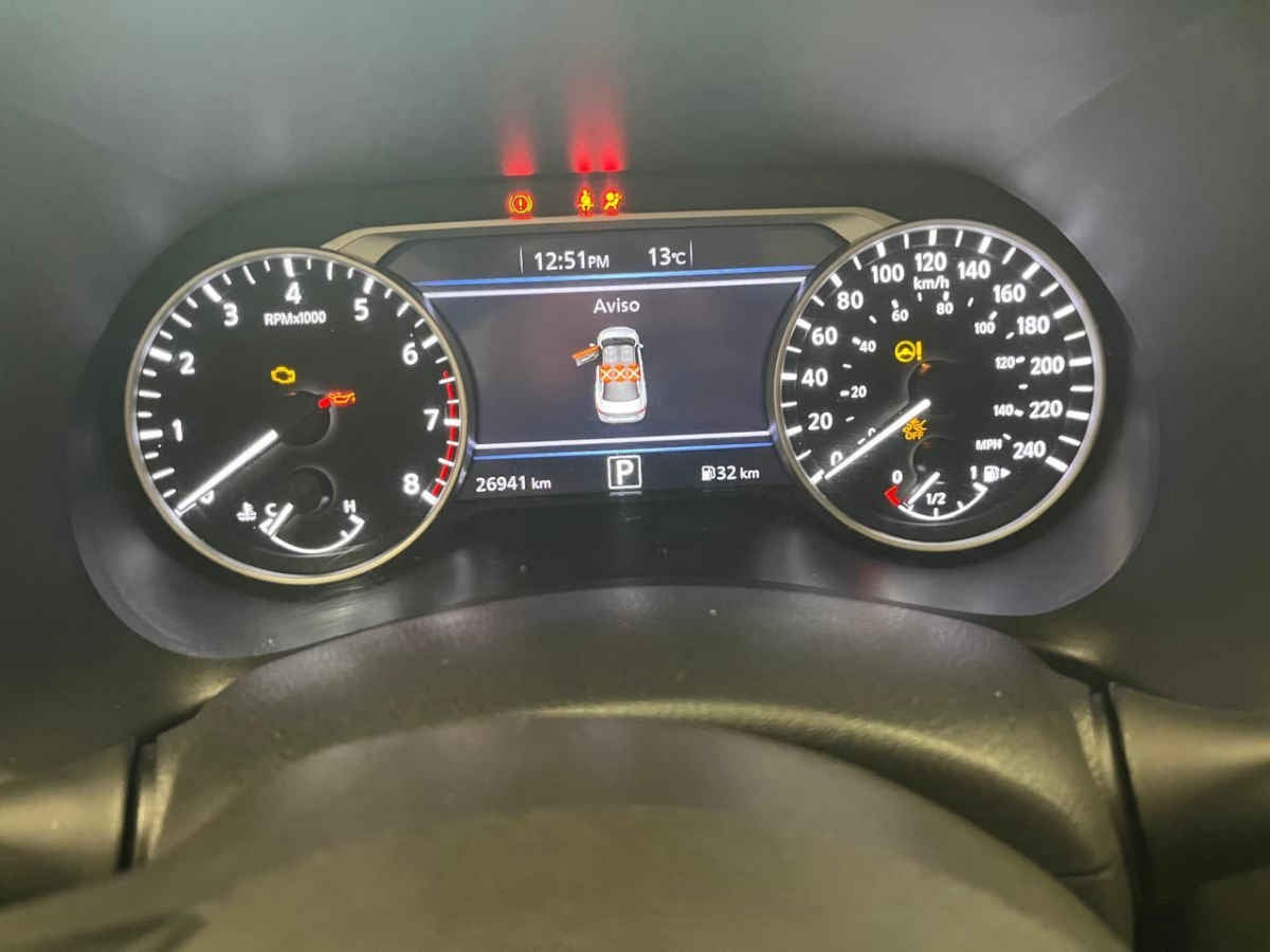 2025 Nissan Sentra 4p SR Platinum L4/2.0 Aut