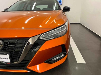 2023 Nissan Sentra 4p SR Platinum Bi-tono L4/2.0 Aut