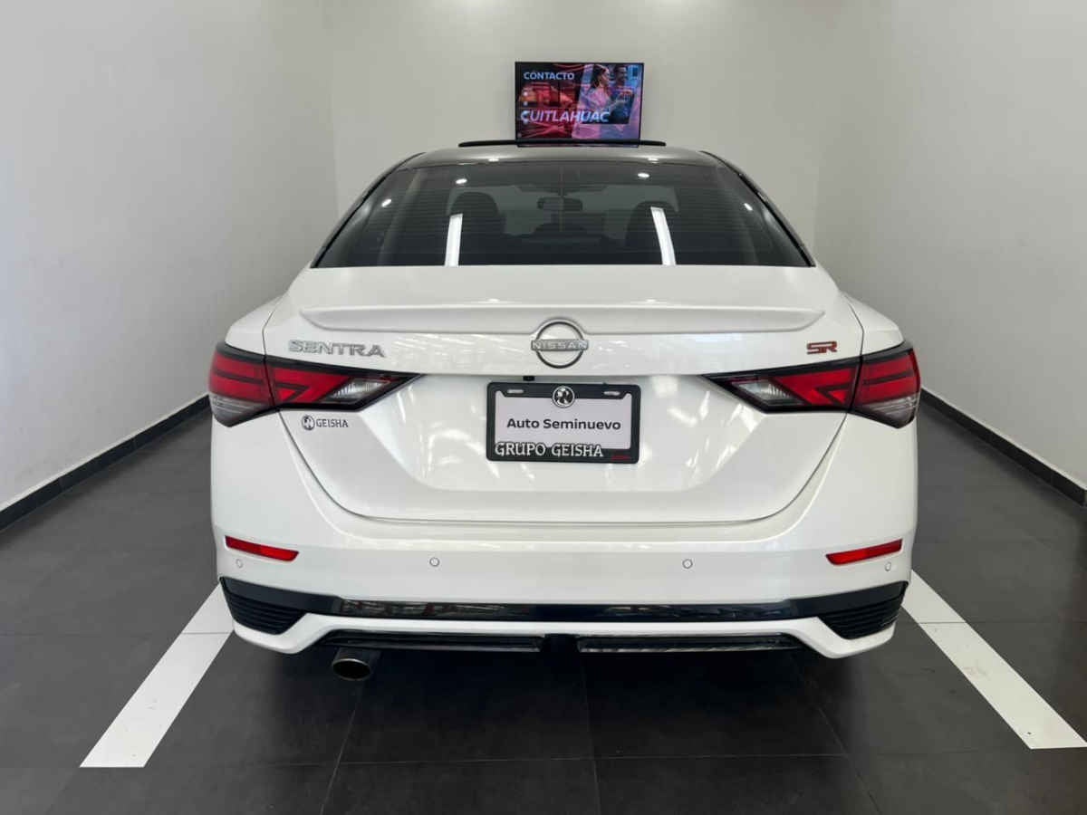 2024 Nissan Sentra 4p SR Bi-tono L4/2.0 Aut