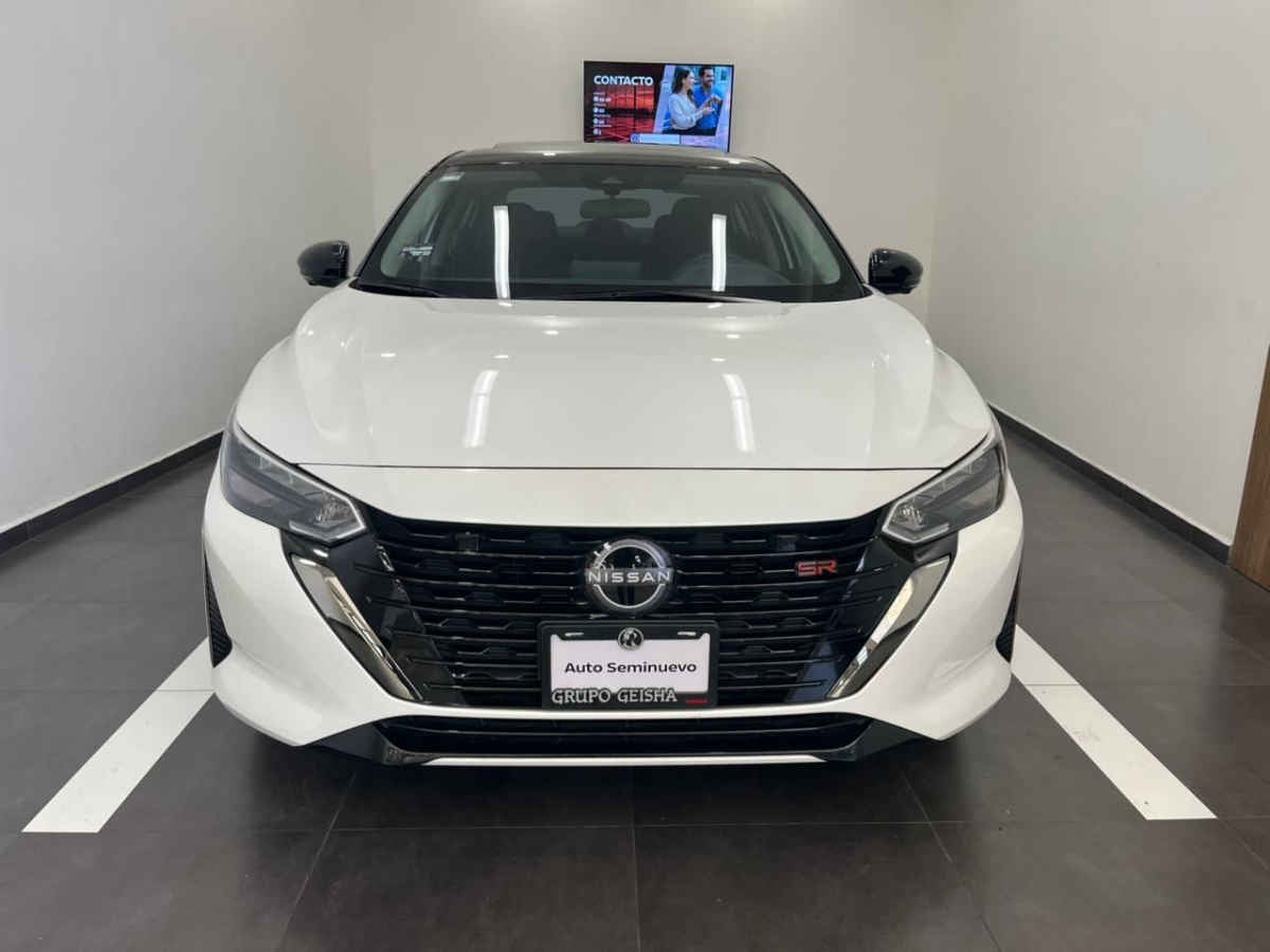 2024 Nissan Sentra 4p SR Bi-tono L4/2.0 Aut