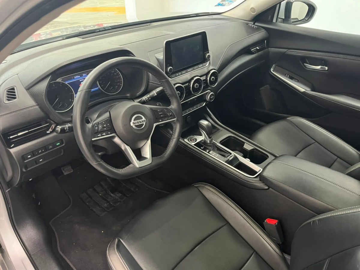 2020 Nissan Sentra 4p Exclusive L4/2.0 Aut
