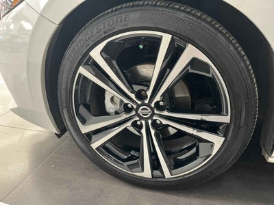 2023 Nissan Sentra 4p SR Platinum L4/2.0 Aut