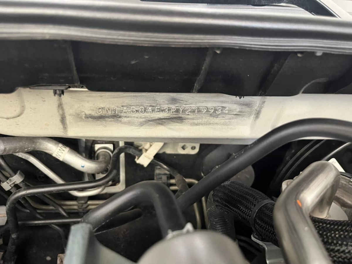 2023 Nissan Sentra 4p SR Platinum L4/2.0 Aut