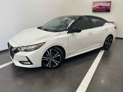 2021 Nissan Sentra 4p SR Bi-tono L4/2.0 Aut