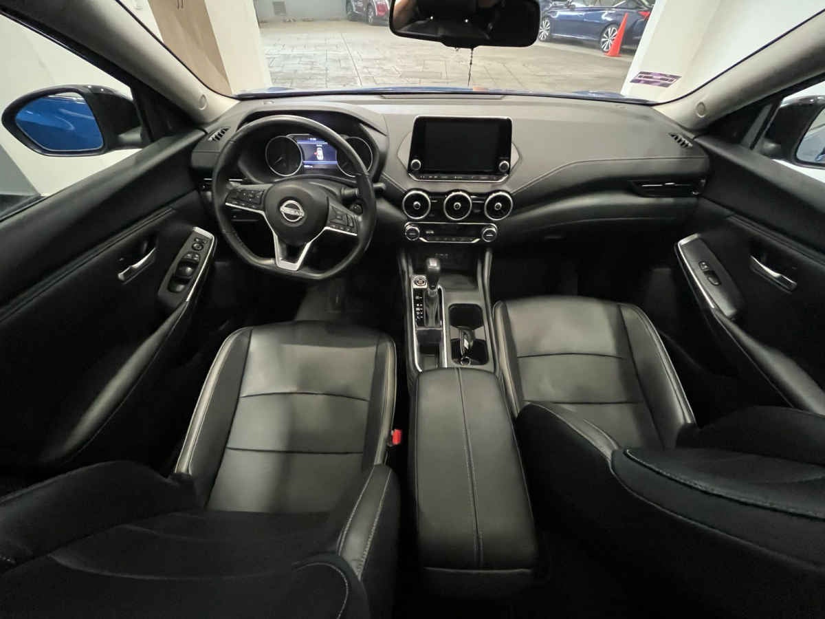 2024 Nissan Sentra 4p SR Platinum Bi-tono L4/2.0 Aut
