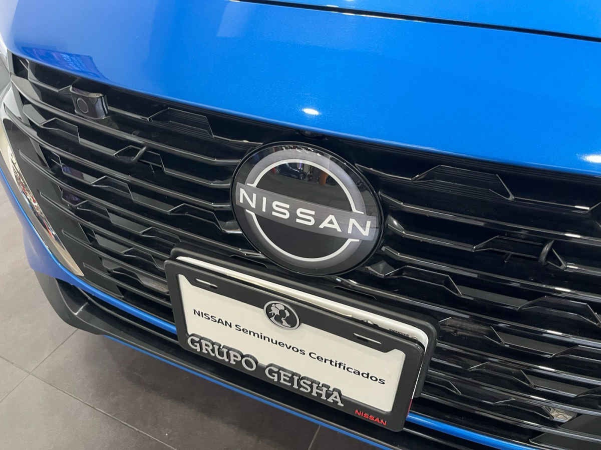 2024 Nissan Sentra 4p SR Platinum Bi-tono L4/2.0 Aut