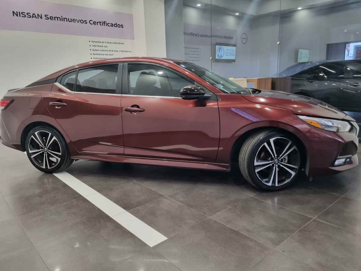 2023 Nissan Sentra 4p SR Platinum L4/2.0 Aut