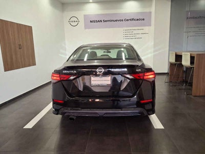 2020 Nissan Sentra 4p SR L4/2..0/T Aut