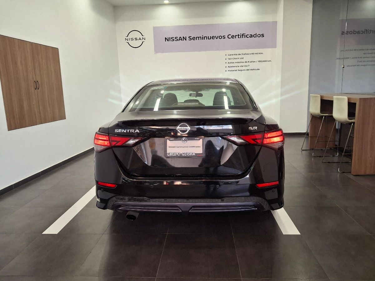 2020 Nissan Sentra 4p SR L4/2..0/T Aut