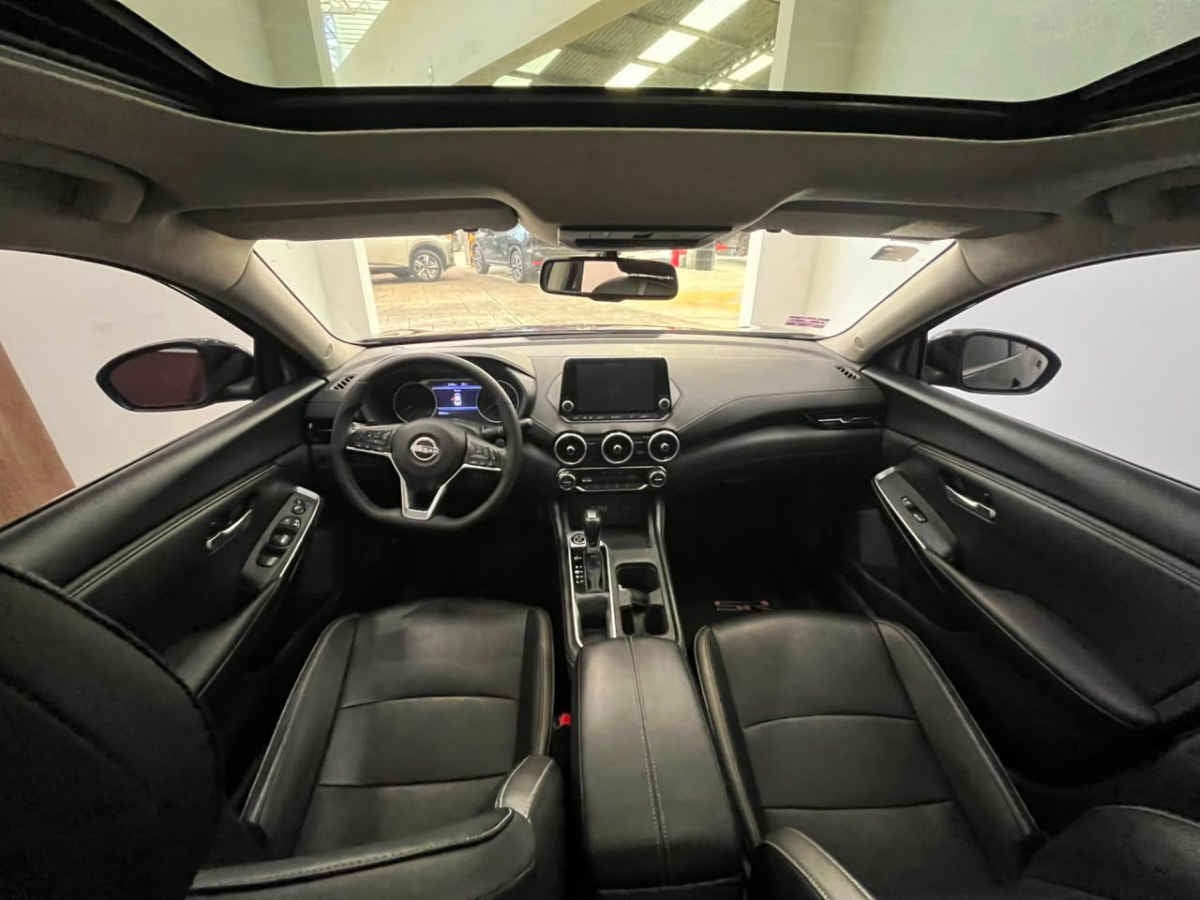 2025 Nissan Sentra 4p SR Platinum L4/2.0 Aut