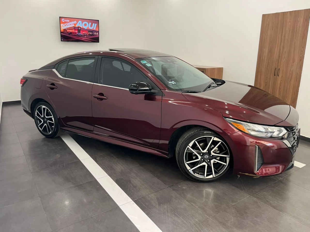 2025 Nissan Sentra 4p SR Platinum L4/2.0 Aut