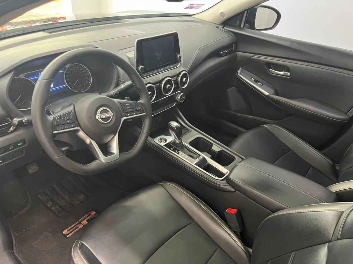 2025 Nissan Sentra 4p SR Platinum L4/2.0 Aut