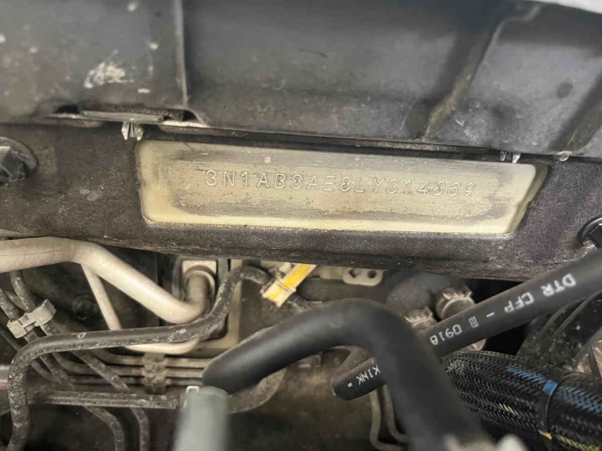 2020 Nissan Sentra 4p Sense L4/2.0 Man