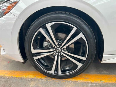 2022 Nissan Sentra 4p SR L4/2.0 Aut