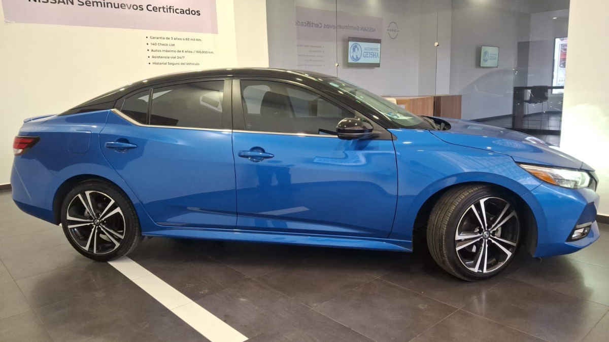 2023 Nissan Sentra 4p SR L4/2.0 Aut