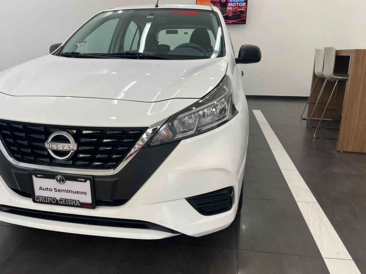 2025 Nissan March 5p Sense L4/1.6 Aut