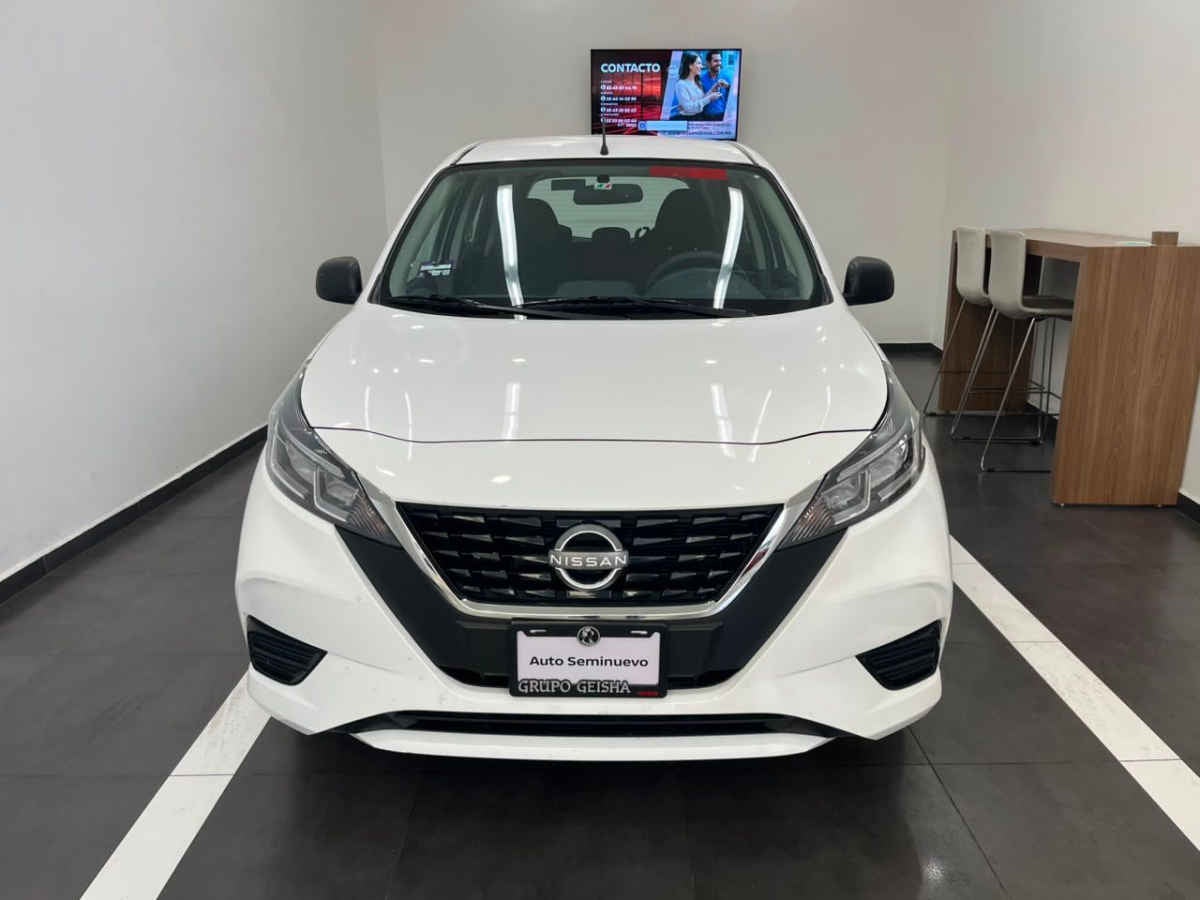 2025 Nissan March 5p Sense L4/1.6 Aut