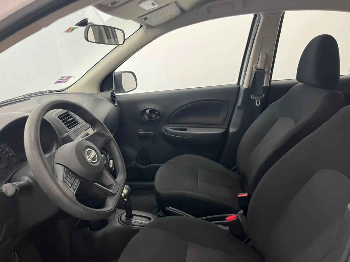 2025 Nissan March 5p Sense L4/1.6 Aut