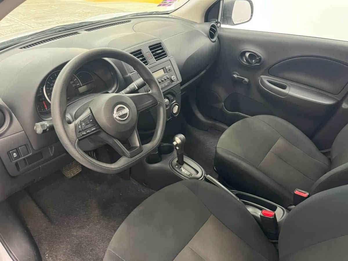 2025 Nissan March 5p Sense L4/1.6 Aut