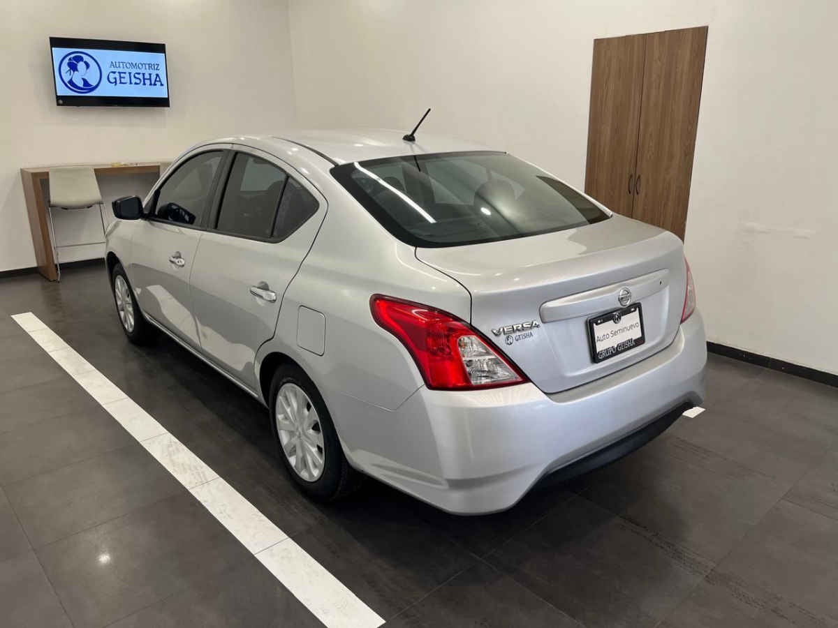 2017 Nissan Versa 4p Sense L4/1.6 Aut