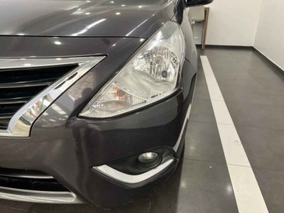2019 Nissan Versa 4p Advance L4/1.6 Aut