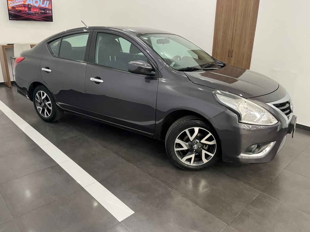 2019 Nissan Versa 4p Advance L4/1.6 Aut