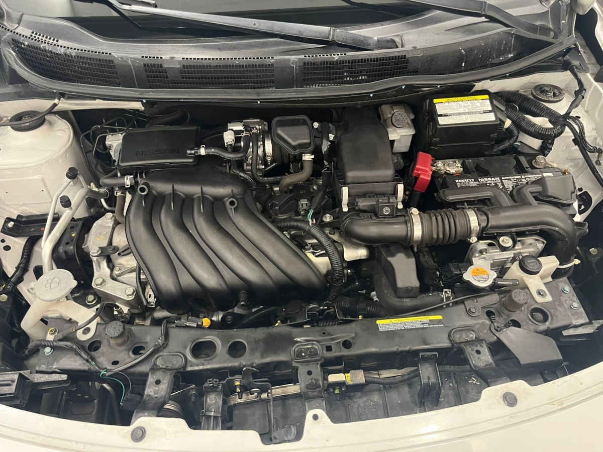 2018 Nissan Versa 4p Advance L4/1.6 Aut