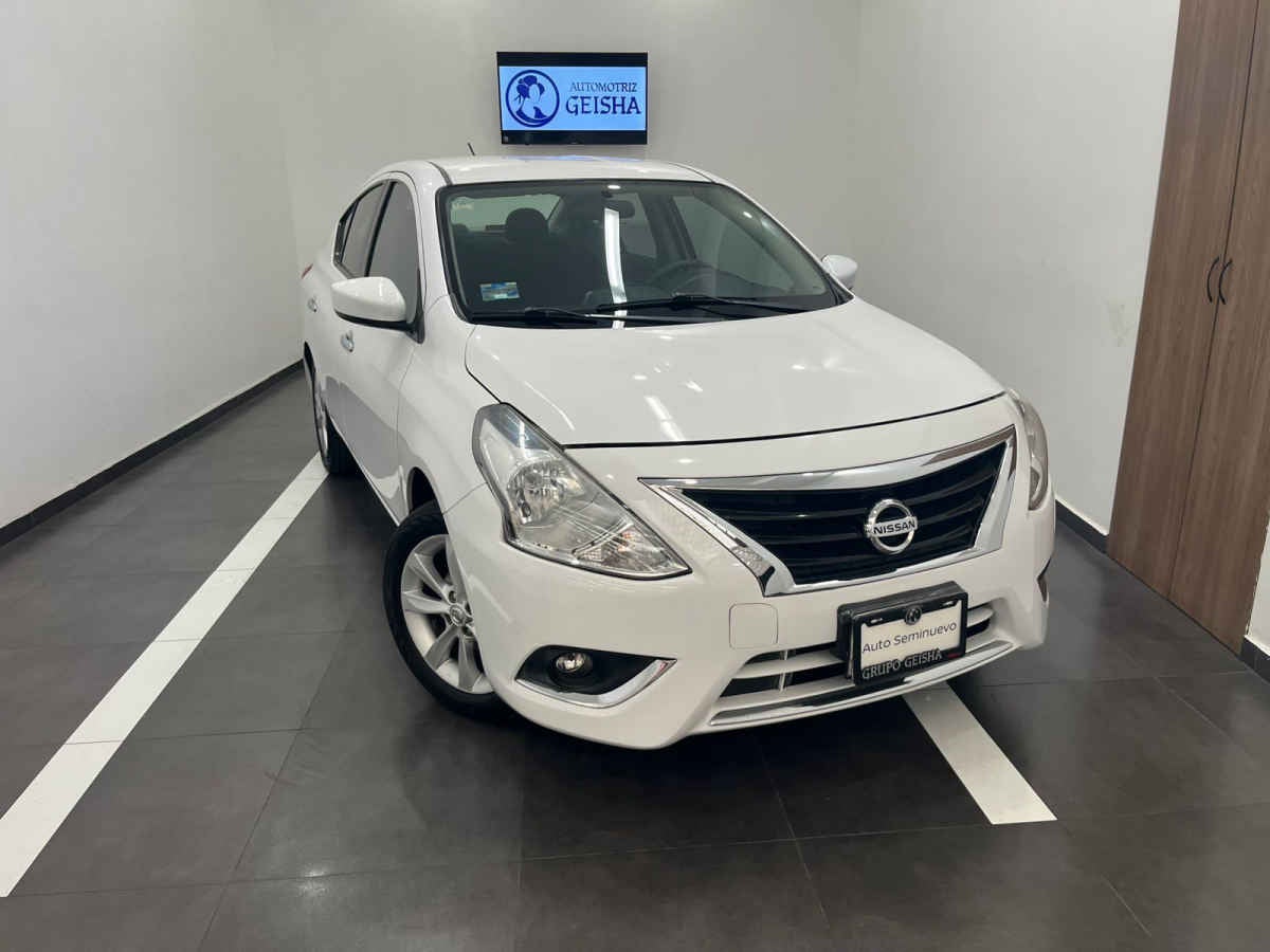 2018 Nissan Versa 4p Advance L4/1.6 Aut