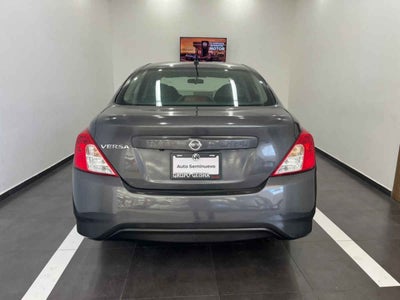 2018 Nissan Versa 4p Advance L4/1.6 Aut