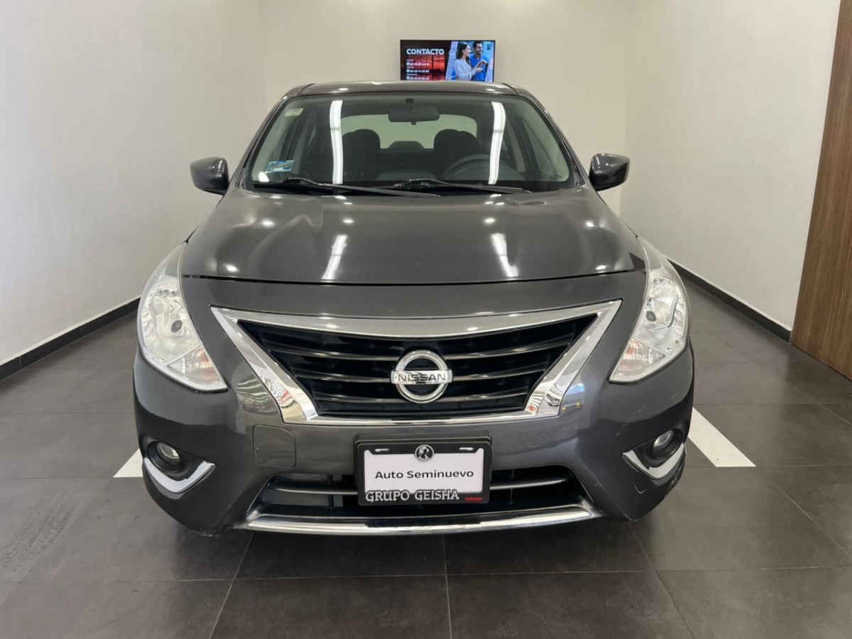 2018 Nissan Versa 4p Advance L4/1.6 Aut