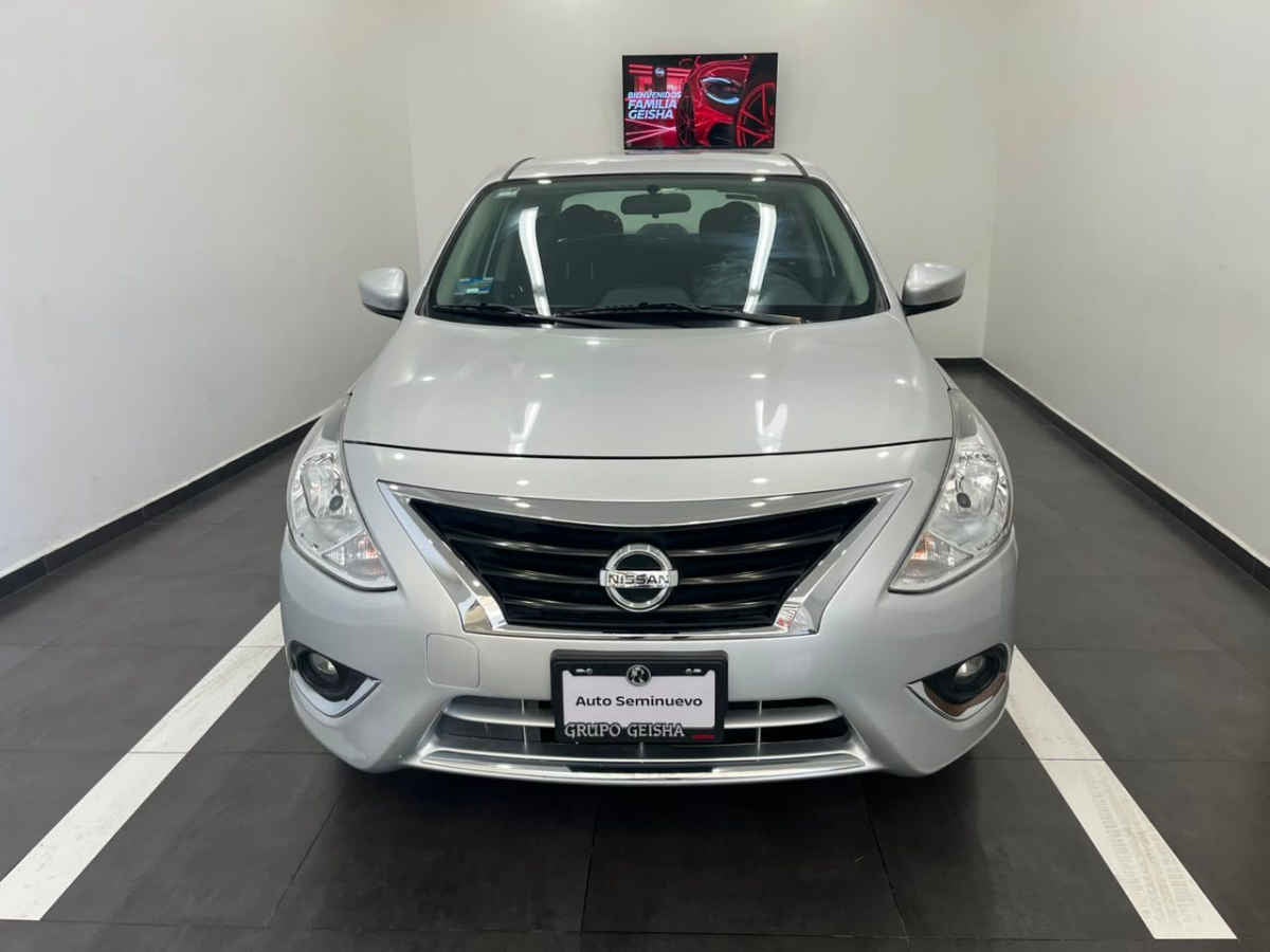 2018 Nissan Versa 4p Advance L4/1.6 Aut