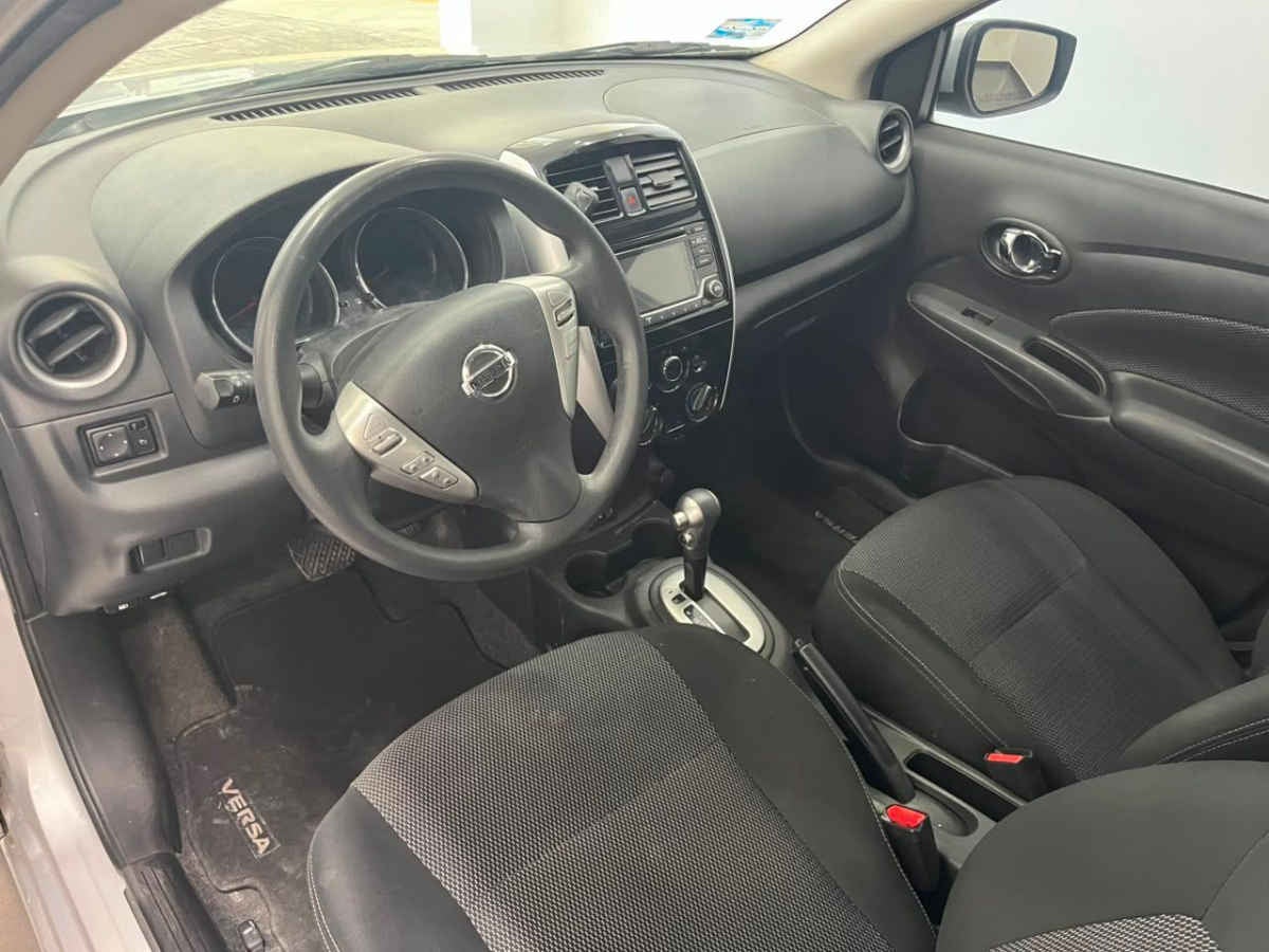 2018 Nissan Versa 4p Advance L4/1.6 Aut