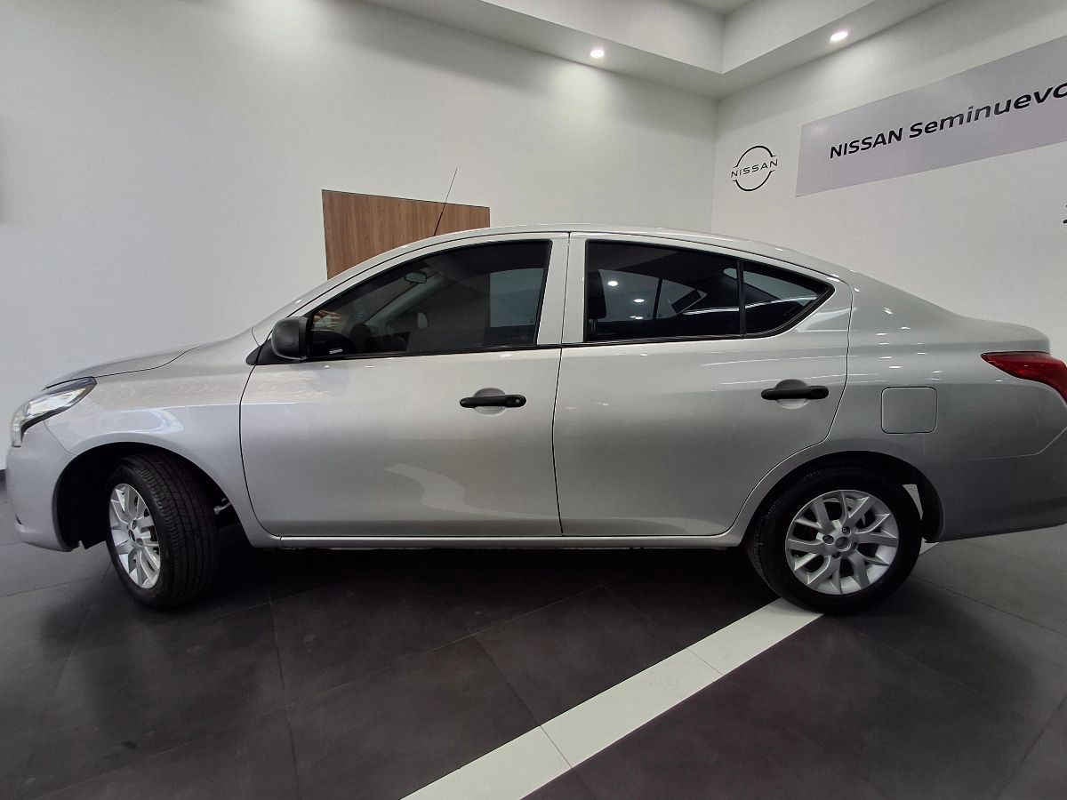 2024 Nissan V-Drive 4p L4/1.6 Man Audio