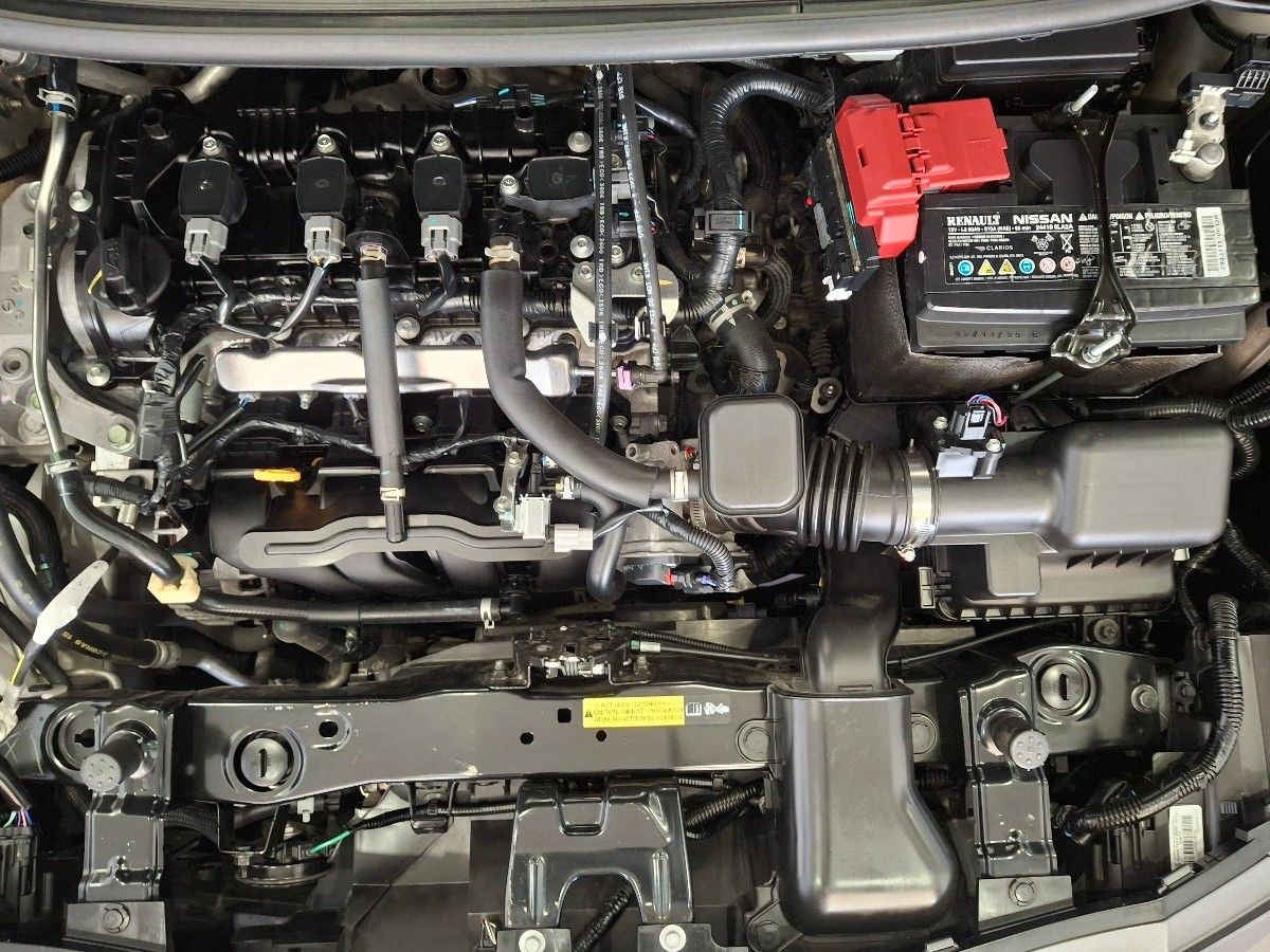 2024 Nissan Versa 4p SR L4/1.6 Aut