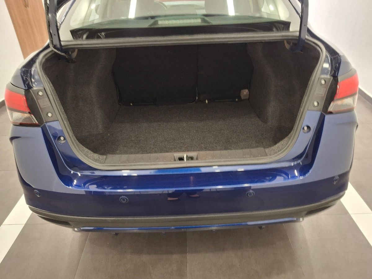 2023 Nissan Versa 4p Advance L4/1.6 Aut