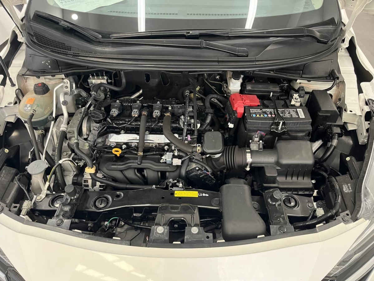 2024 Nissan Versa 4p Advance L4/1.6 Aut