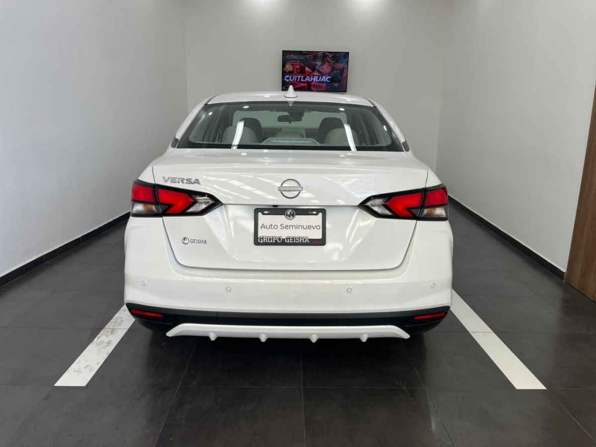 2025 Nissan Versa 4p Exclusive L4/1.6 Aut