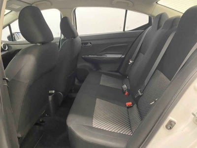 2022 Nissan Versa 4p Sense L4/1.6 Man