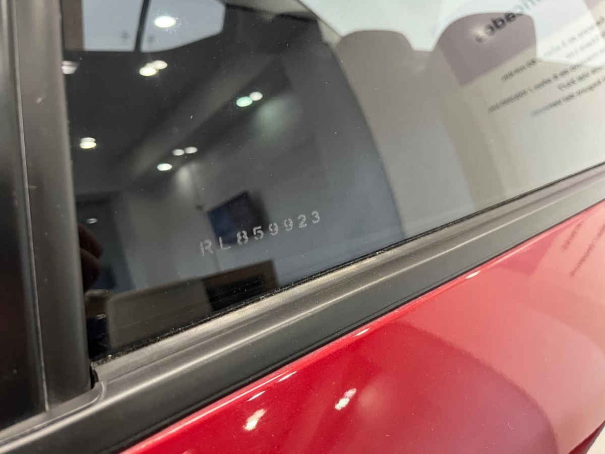 2024 Nissan Versa 4p Advance L4/1.6 Man