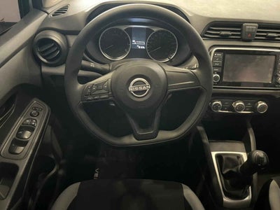 2025 Nissan Versa 4p Sense L4/1.6 Man