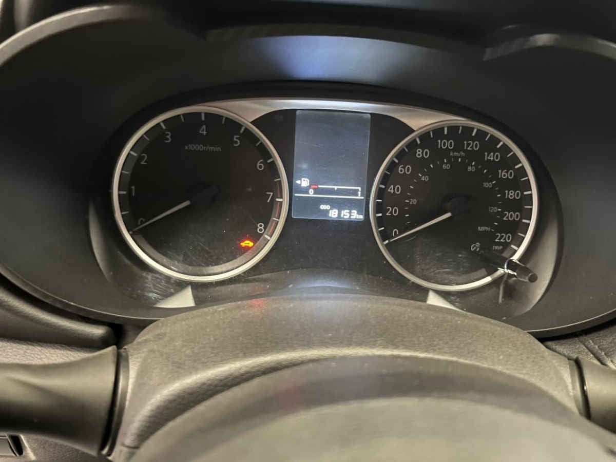 2025 Nissan Versa 4p Sense L4/1.6 Man