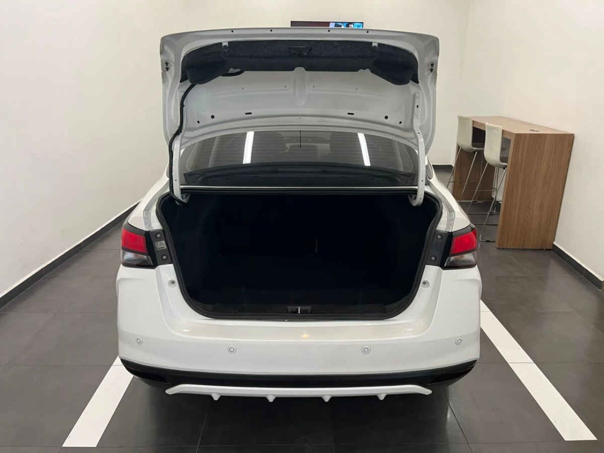 2020 Nissan Versa 4p Advance L4/1.6 Aut